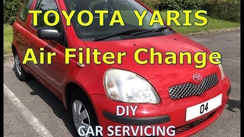 TOYOTA YARIS SERVICING. How to replace the Air filter.