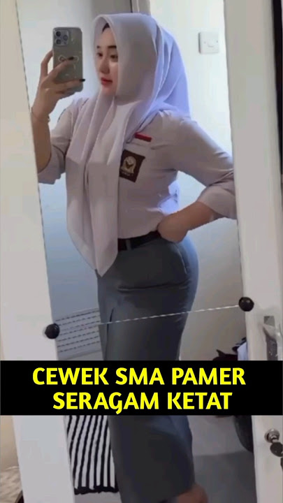 High school girl steals netizens' attention on social media