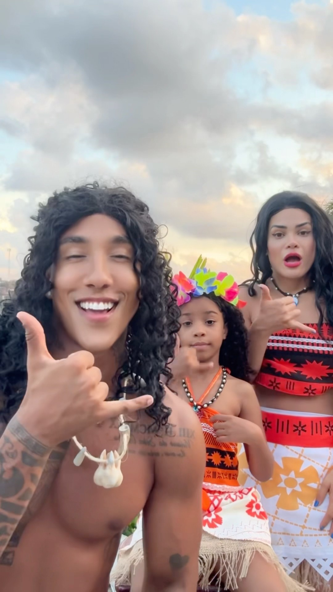 Elas não sabem a magia do Maui!​⁠@mayca.brasil #magic #challenge #trend #funnymemes #funny #short