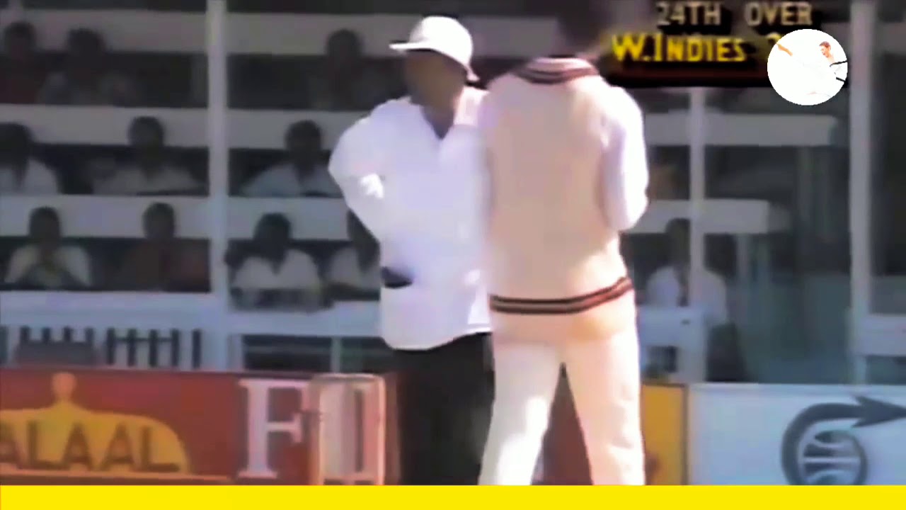 Top 10 worst balls of Cricket History - YouTube