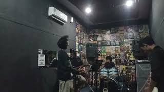 Download Lagu Violet Rrag cover  MP3