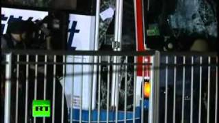 Philippine SWAT storm bus with hostages in Manila - Yakety Sax Remix