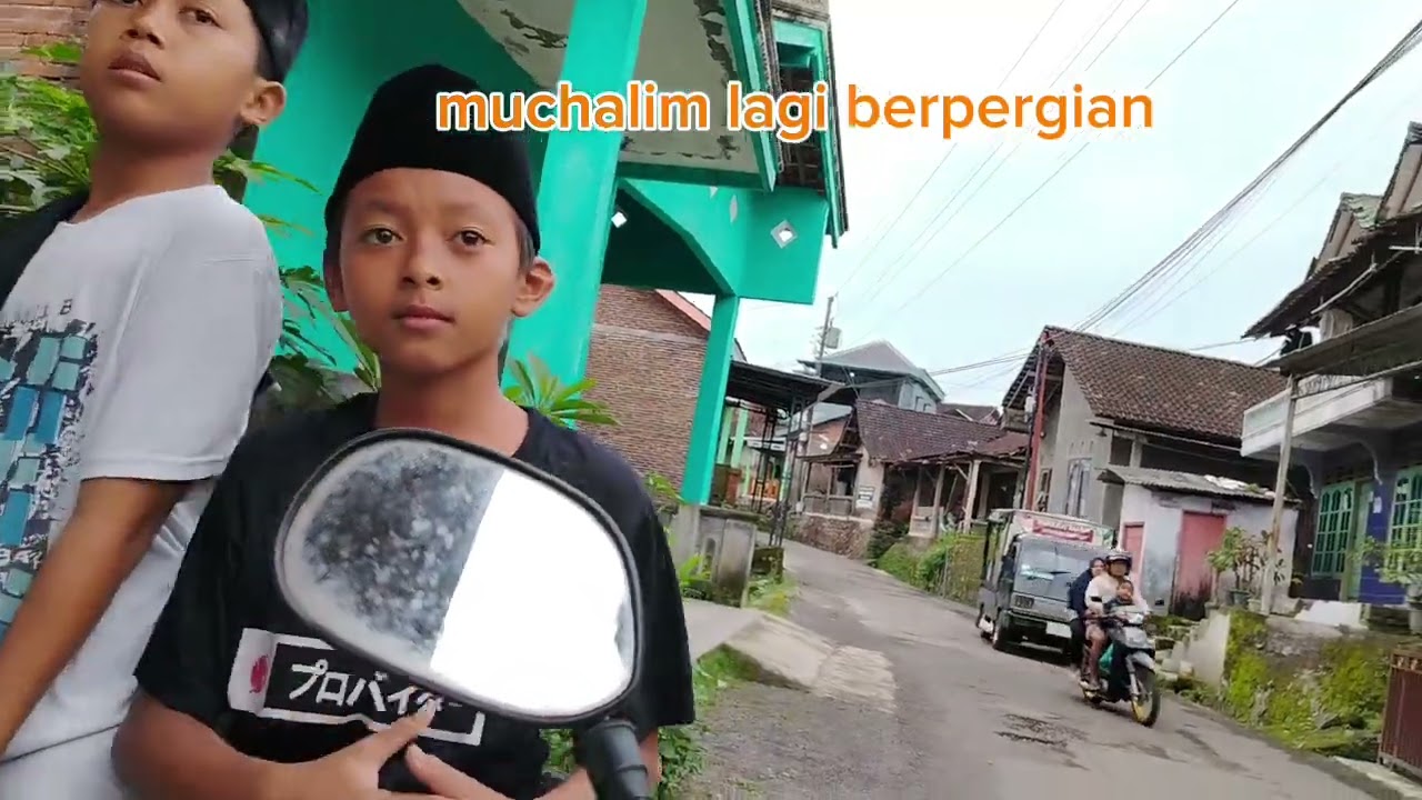 PERJALANAN MENUJU KE PINTU MASUK CURUG SEMIRANG