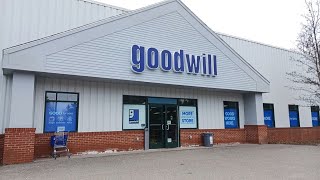 Exploring the Goodwill thrift store in Topsham, ME - April 2025