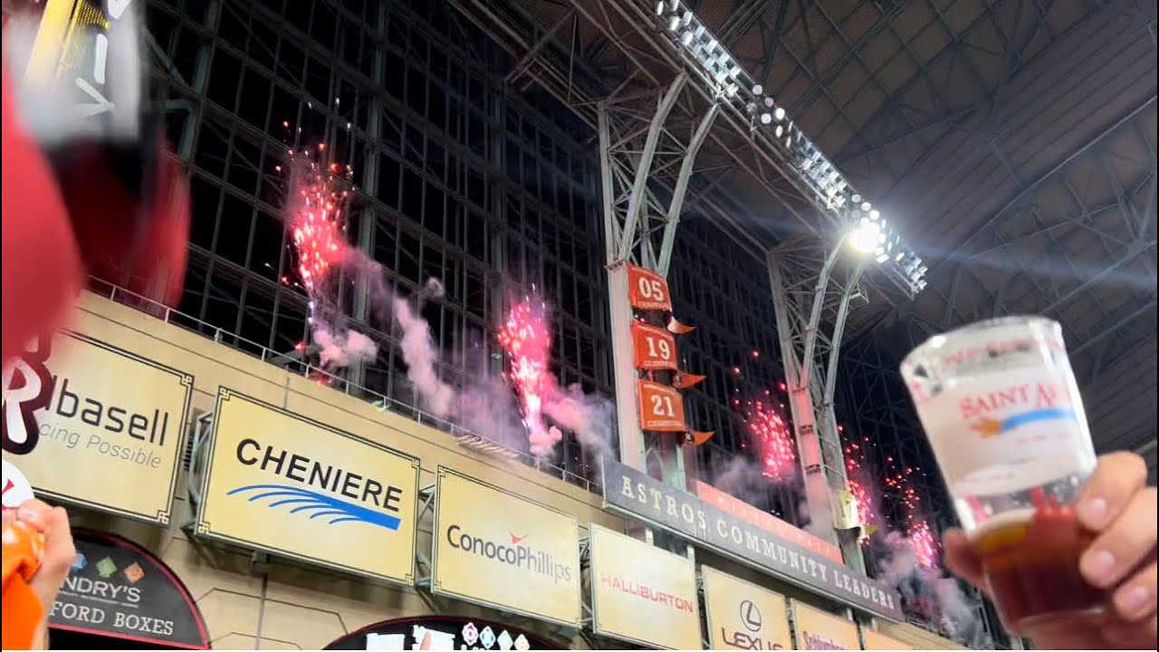 FINAL OUT Astros-Yankees 2022 ALCS Game 1. Astros win!