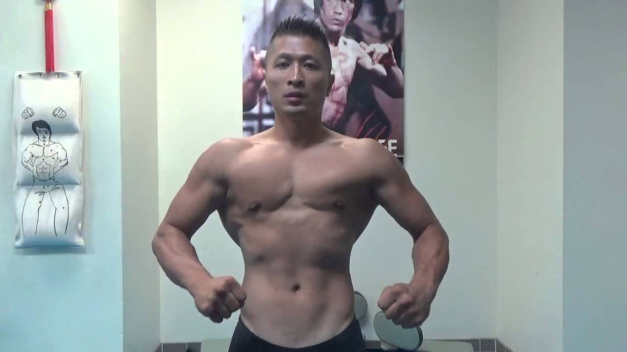 Flexing @ 138 lbs % Body fat: Skinny but Not Skinnier Than Bruce : Aug  21 2014 - YouTube