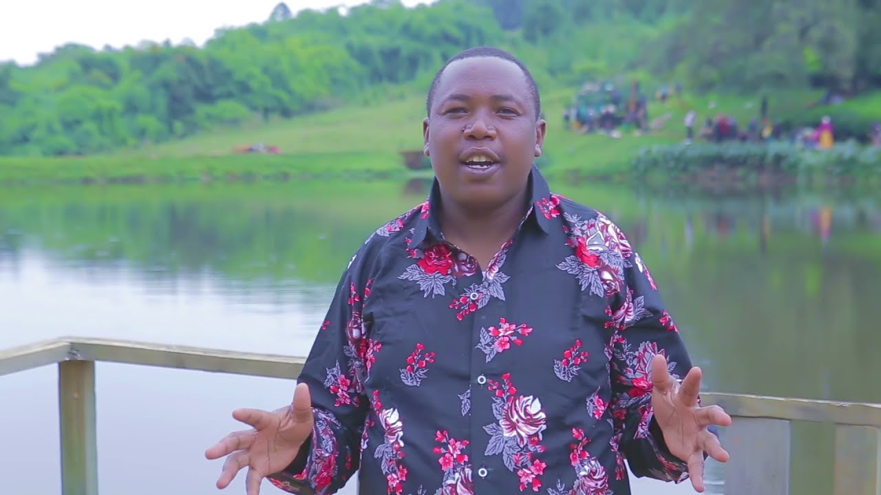 Awegu Kongoi by Dennis Bett