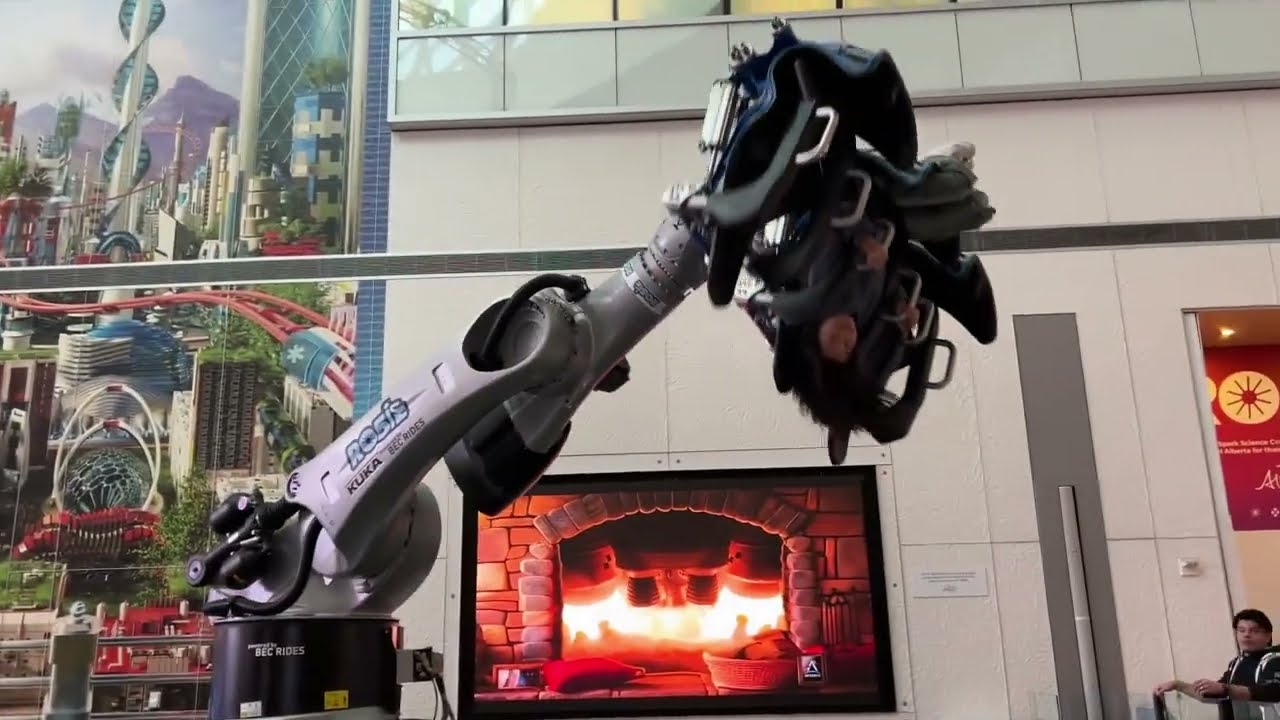 ⁣Rosie the robot roller coaster at at Telus Spark Science Centre in Calgary, Alberta December 2024