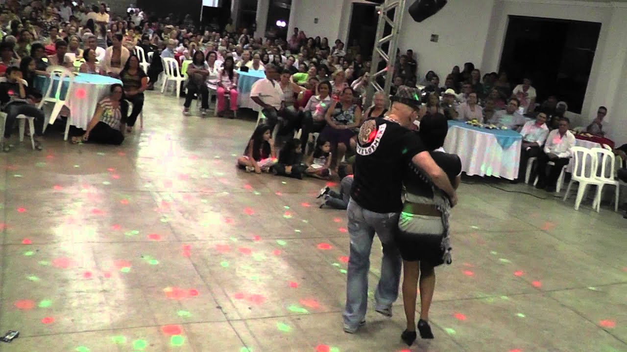 Sinomar Velho Doido Apresentação dança de Rock passinho - Aluno