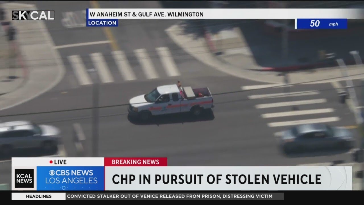 Driver in stolen Caltrans truck leads CHP on brief pursuit - YouTube