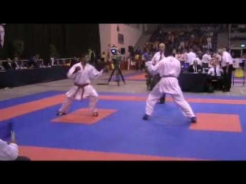 WIKF European karate chanpionship 2010- Marco Morreale 3 incontro -1 parte.mpg