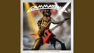 Vignette de la vidéo "Gamma Ray - Space Eater (Live 1995 - Remastered 2017) (Remastered)"