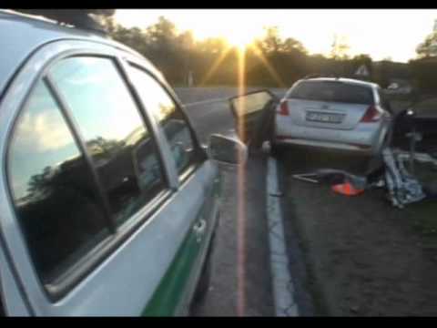 Video: Kas atsitiks, jei atsitrenksite į stovintį automobilį ir paliksite įvykio vietą?