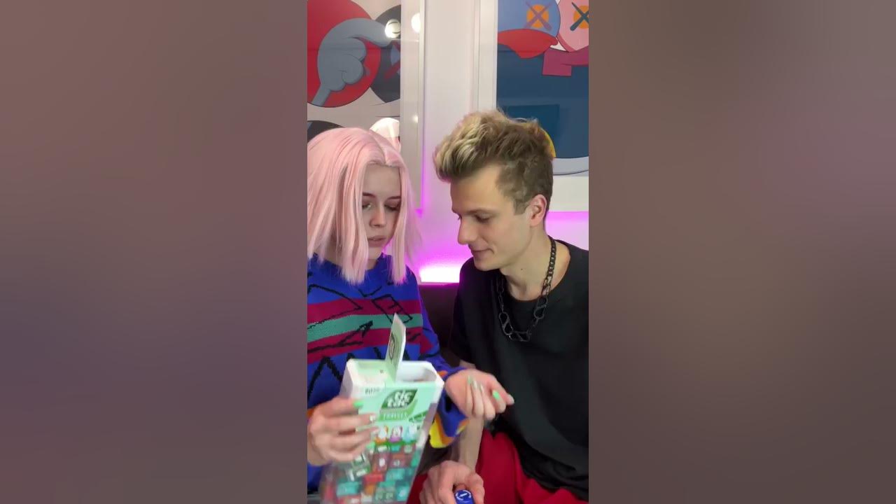 Вильям Бруно поделился водой с Алиной 😂 #shorts - YouTube