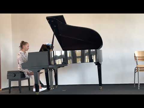 D. Hellbach - Waiting for Spring, Natálie Bortlová