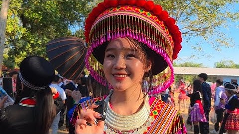 Ntsib Hluas Nkauj Pov Pob Zoo Nkauj Heev / Tshav Pob ບ້ານໂພນໄຊ ເວີນຄໍາ / Nov 26, 2025