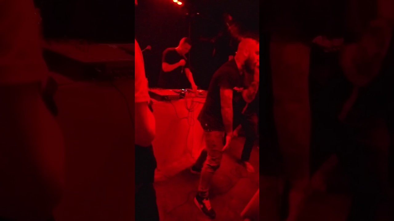 Almost Famous - AF 1  (03.02.2017 Warszawa)