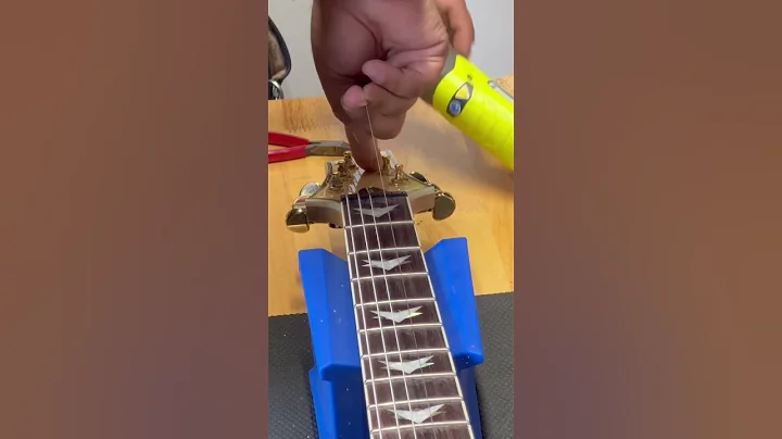 Restring ⚡️🔥⚡️ #guitar #musician #guitartech #guitarist #fender #frets