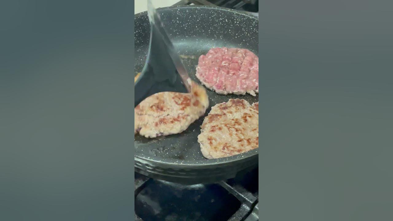 Homemade beef burgers #food #burger #beefburgers #song #yummy #yummyfood