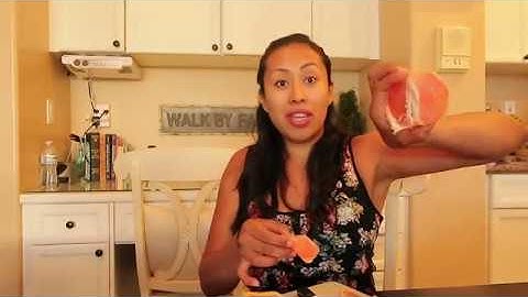 Tasting my Rio Red Grapefruit YUM! AKA Rubby red grapefruit