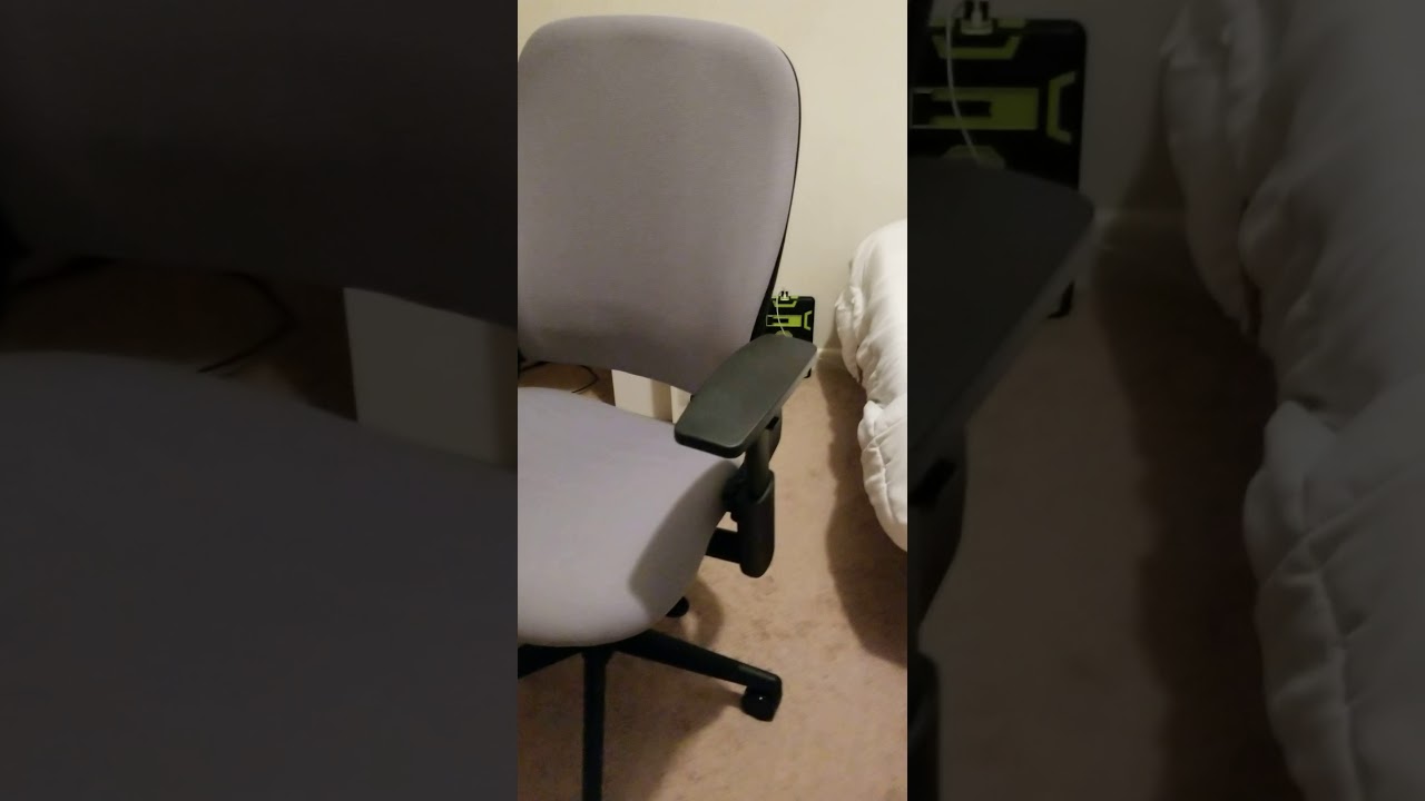 Crandall Office FurnitureRemanufactured Steelcase 462 Leap V2 Office