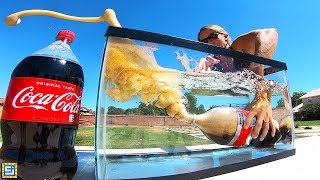 MENTOS AND COKE UNDER WATER EXPERIMENTS!