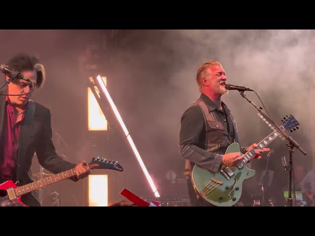 Queens of the Stone Age FULL SHOW Live at the Santa Barbara Bowl 2024 plus concert review class=