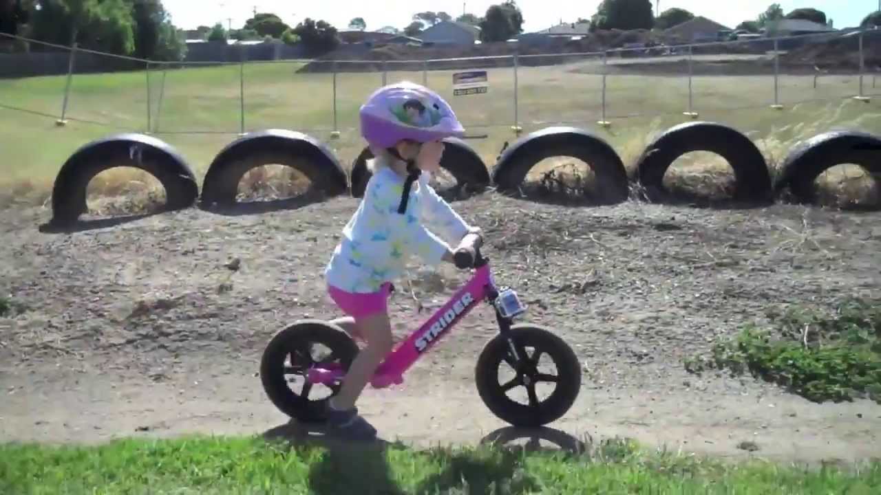 strider pink bike