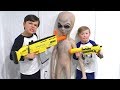 Nerf Battle Aliens vs Fortnite Blasters