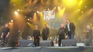 Oysterband & Friends - Stan Rogers "Northwest Passage"