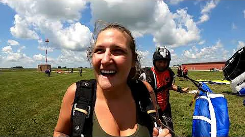 Jessica Cottrell - Tandem Skydive at Skydive India...