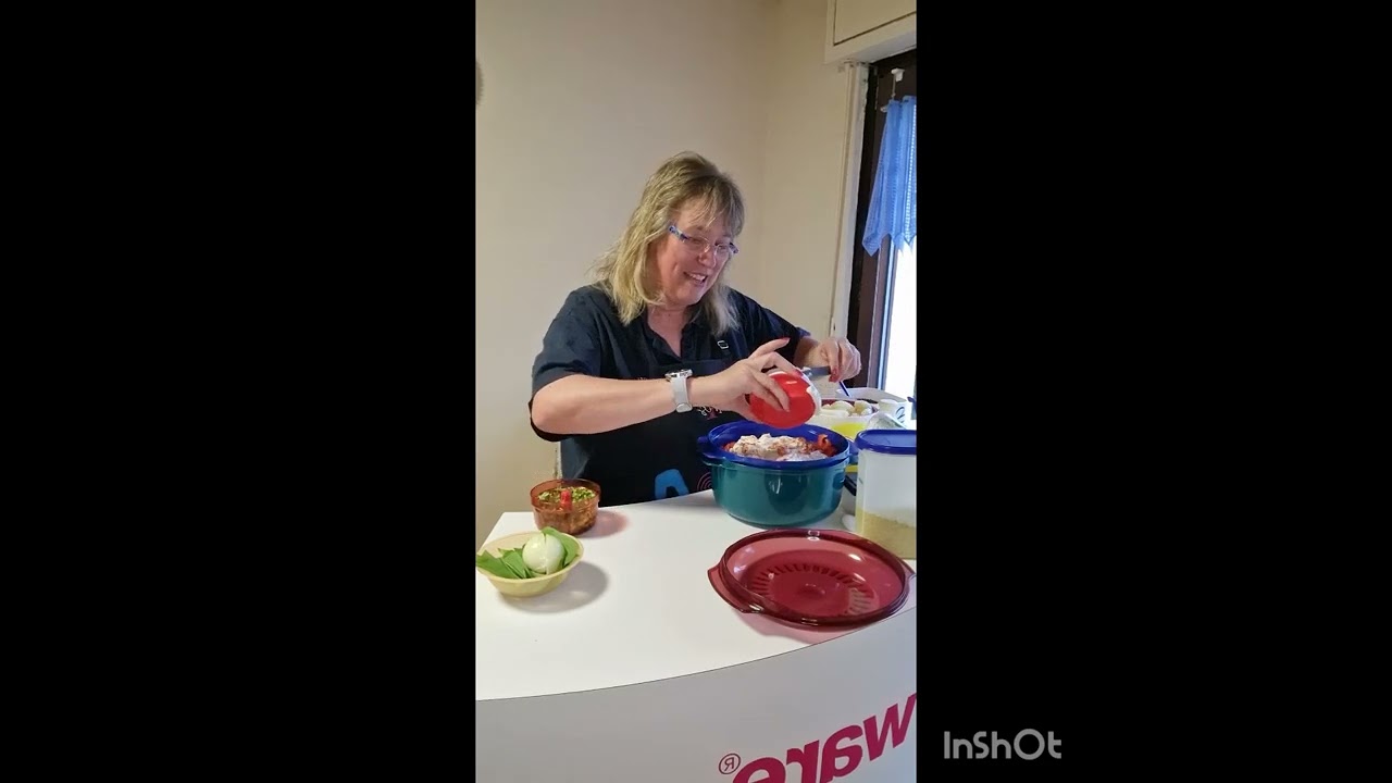 Paprika Fleischwurst Topf aus dem Mikro 3 GarSet von Tupperware