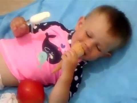 Мороженого много не бывает смешное детское видео