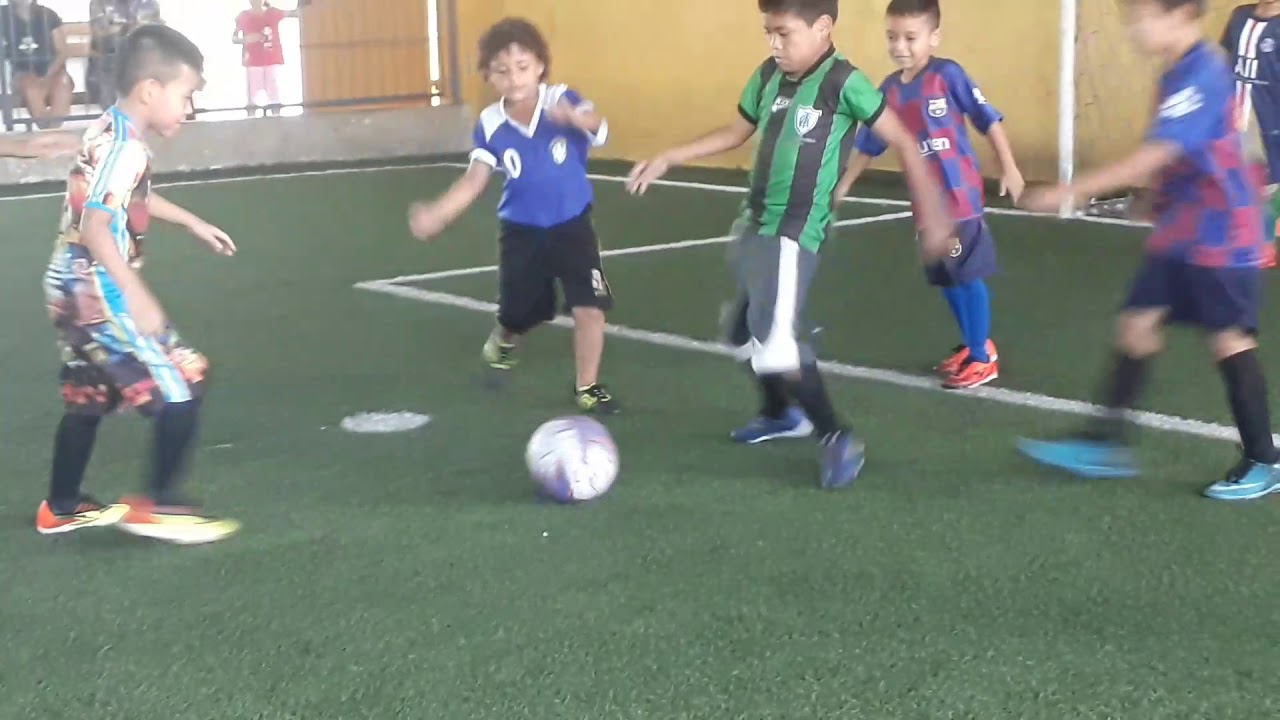 Escolinha de futebol oficial do América MG em manaus YouTube Escolinha de futebol oficial do América MG em manaus YouTube