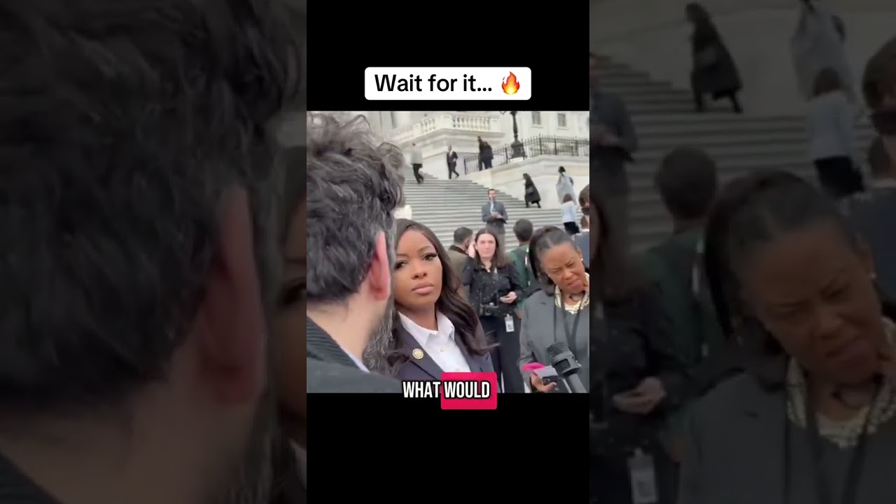 Jasmine Crockett WRECKS Elon with 2 words