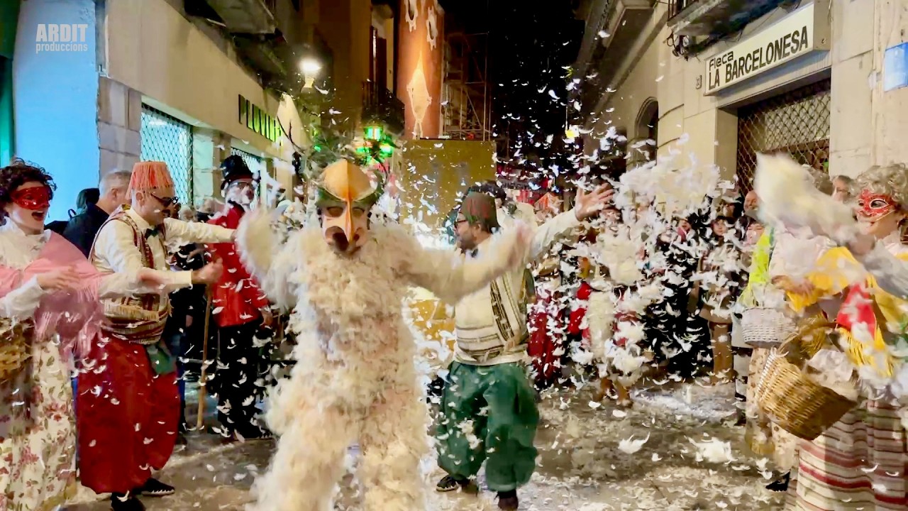 RUA DE CARNAVAL, Amb el MOIXÓ FOGUER, l’ÀLIGA Plomada i les autèntiques Àligues