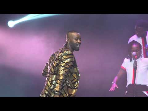 Oba Muyaaye Abeere Performance at 10 Years of Eddy Kenzo Oba Muyaaye Abeere Performance at 10 Years of Eddy Kenzo