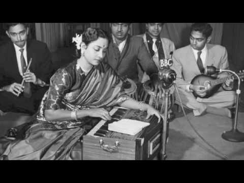 Geeta Dutt  Mahendra Kapoor  O bedardee kyun tadpaaye  Film   Godaan 1963