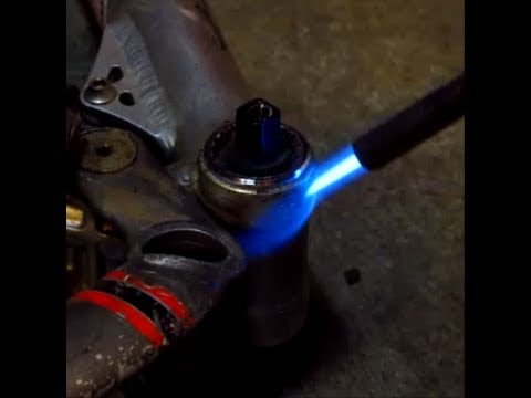 removing a stuck bottom bracket