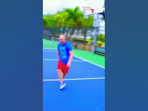 That pump fake+ the scoop layup 🏀☄️ #youtubeshorts #basketball - YouTube