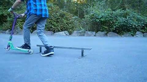 Team Dogz Pro Scooter How to Grind On a Rail