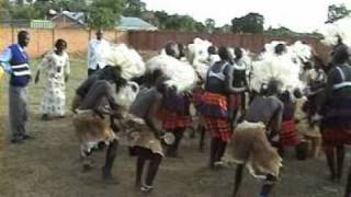 Mwel Bwola (Acholi Royal Dance)