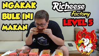 CHALLENGE EATING DEADLY RICHEESE FACTORY LEVEL 5 FIRE CHICKEN