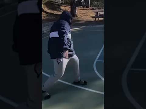 ОСТОРОЖНЕЕ С БАСКЕТБОЛОМ 😅 #funny #угар #fails #шутки #ржака #parkour #fail #приколы #смешно