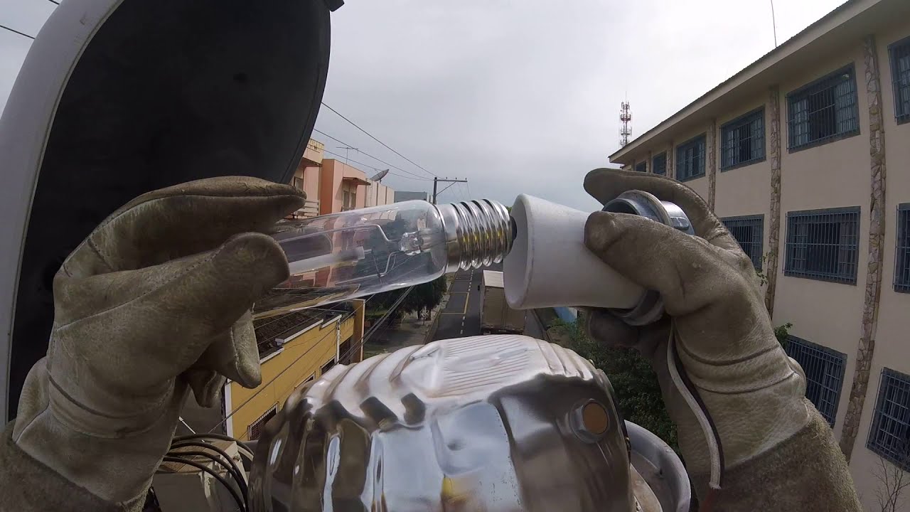 ILUMINAÇÃO PUBLICA TROCA DE LÂMPADA