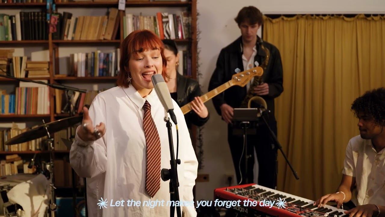 YouTube에서 BIRTHE - Sunday Sessions: Runnin’ 보기 YouTube에서 BIRTHE - Sunday Sessions: Runnin’ 보기