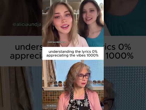 Day 11 of reacting to singing videos I've NEVER seen before! 😮 #duet #acapella #firsttime #reaction
