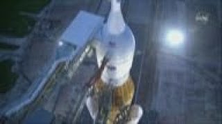 NASA fuels Artemis moon rocket in leak test