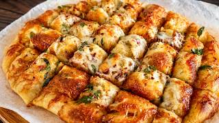 Cheesy Garlic Bread That You Can’t Stop Pulling Apart!