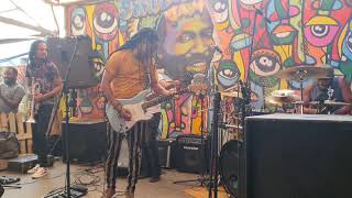 Tanz Nero Lets Groove